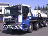 大型バキューム車